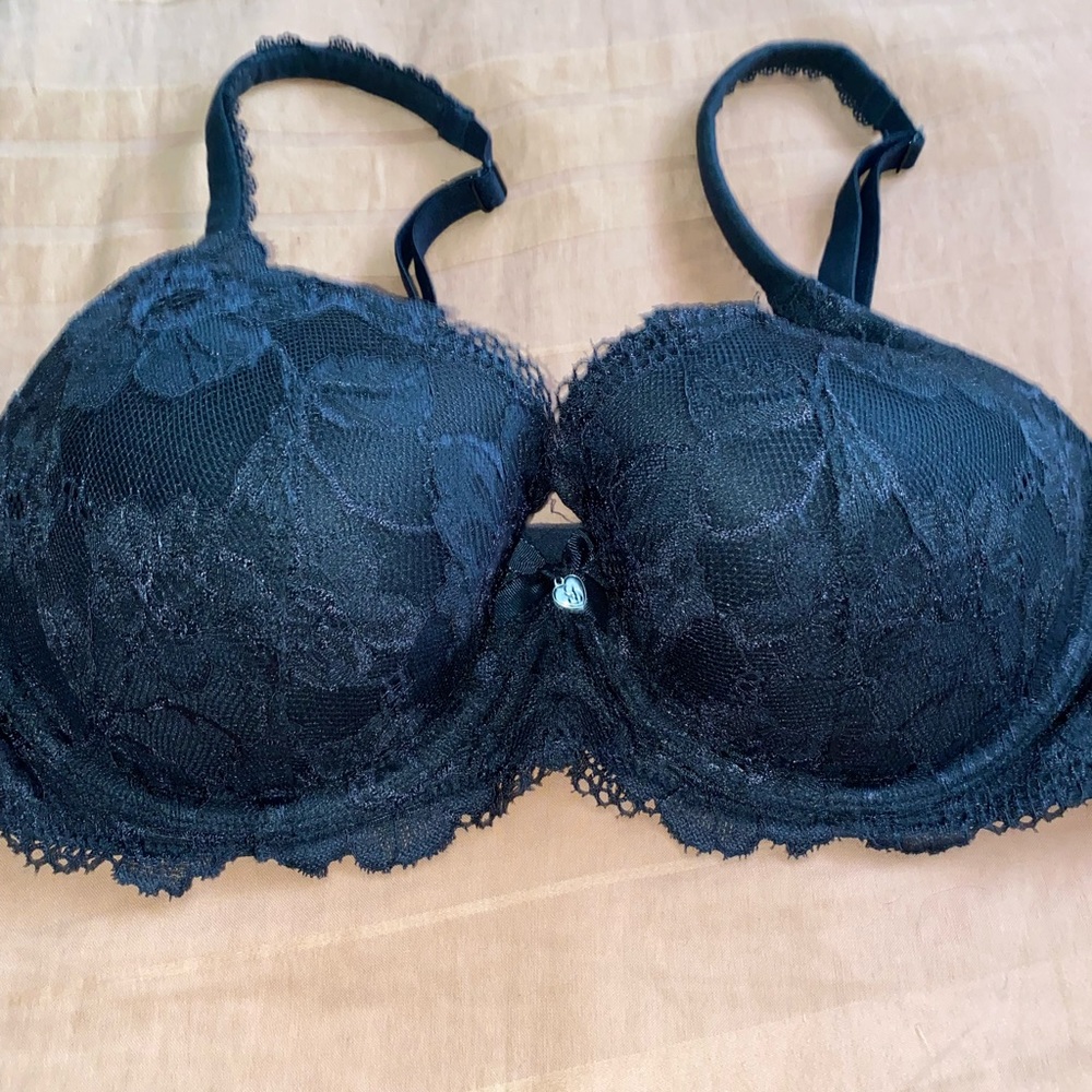 Victoria’s Secret black lace